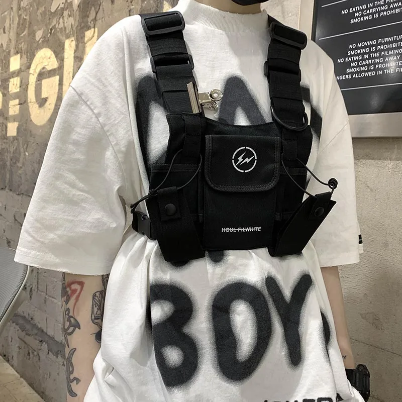 Bolsa de pecho de moda para hombre, chaleco tipo bala negra, bolsa táctica  con aparejo para el pecho, estilo Hip-Hop, baile callejero, Unisex _ -  AliExpress Mobile