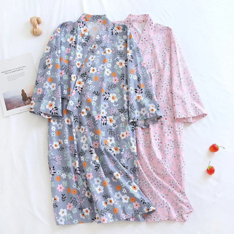 

Ladies Summer /autumn Printed Nightgown Plus Size Kimono Robe Floral Sleepwear Thin Three Quarter Bath Robe Home Sleep Tops 2021