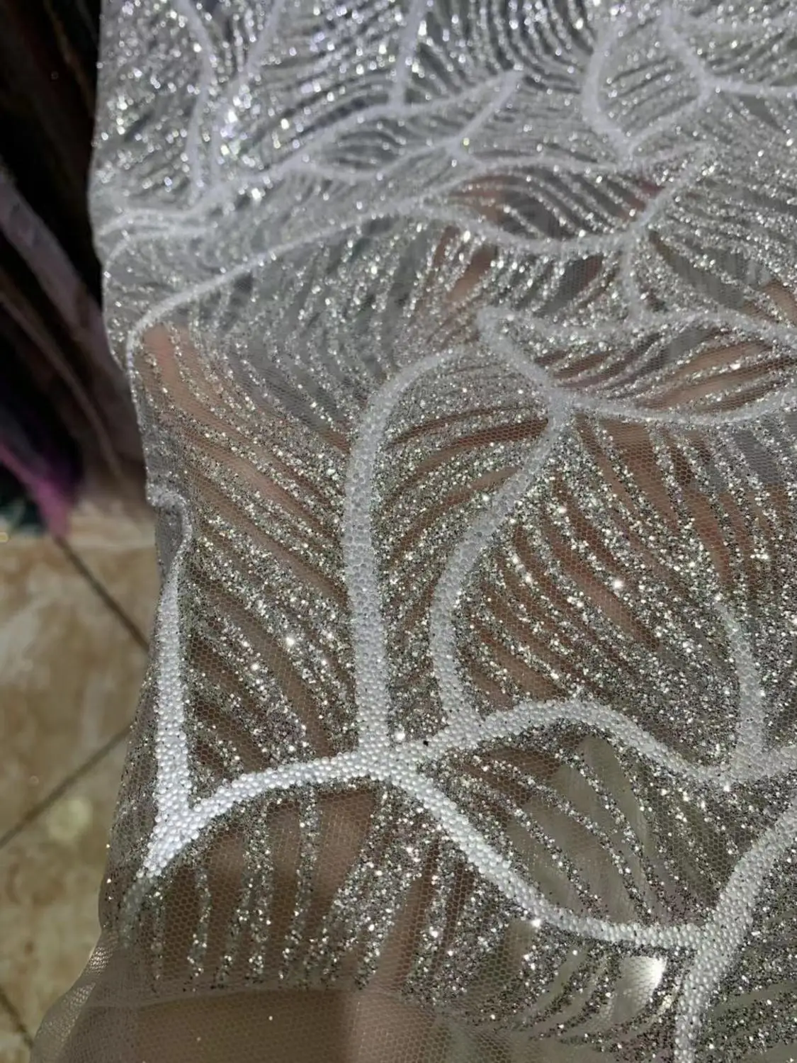 Hh05#5 ярдов/партия Серебряный Блестящий микс белый жемчуг Роскошная клееная сетка, фатин, кружева для распиловки свадебное платье/вечерние