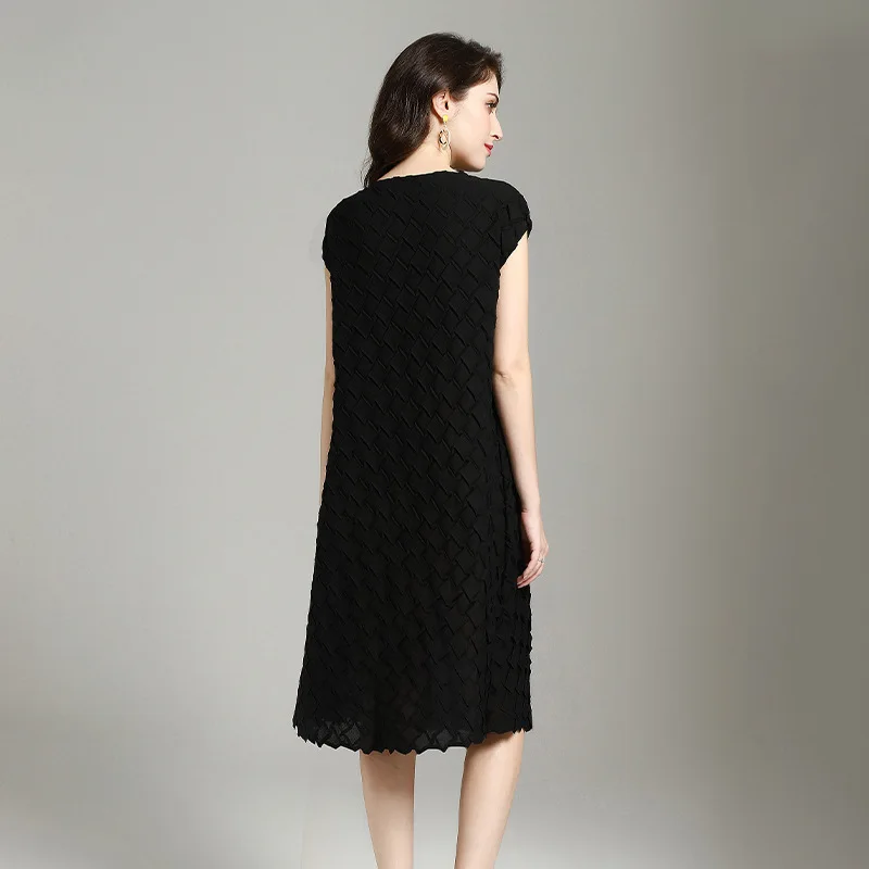 Fashion Tide Summer Fashion New Pleated Clothes For Women Short Sleeve Round Neck Loose Elastic Dresses Pop Nice NA911