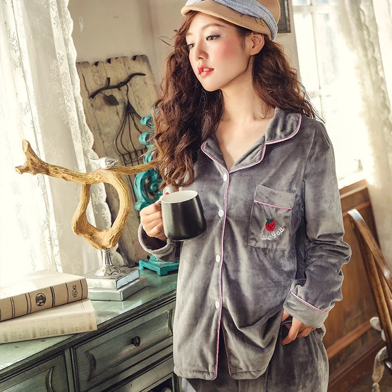 

Shengyi WOMEN'S Pajamas Autumn & Winter Fold-down Collar Long-sleeved Cardigan Korean-style Sweet Silver Fox Velvet Suit Tracksu