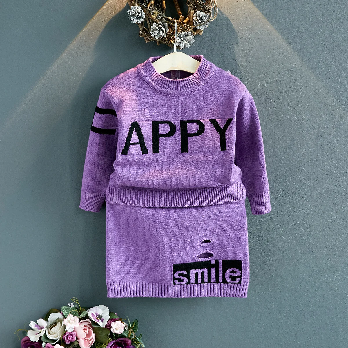 Комплект осенне-зимней детской одежды для девочек, трикотажная детская одежда с надписью, 2 предмета свитер с длинными рукавами и короткая юбка