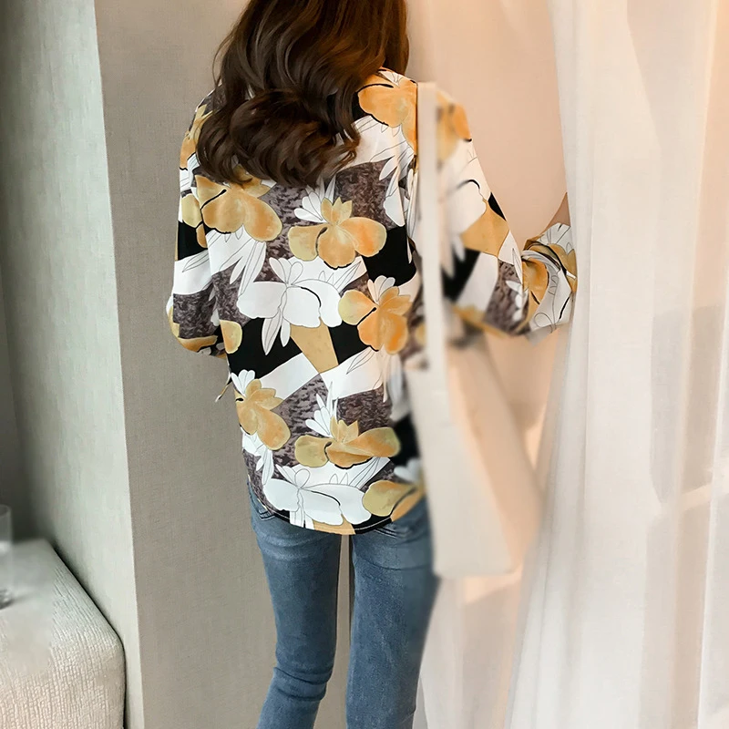 

Women Chic Shirts For Autumn Spring Floral Pattern Three Quarter Sleeve Plus Size Female Casual Stylish Blouse Breathable Top