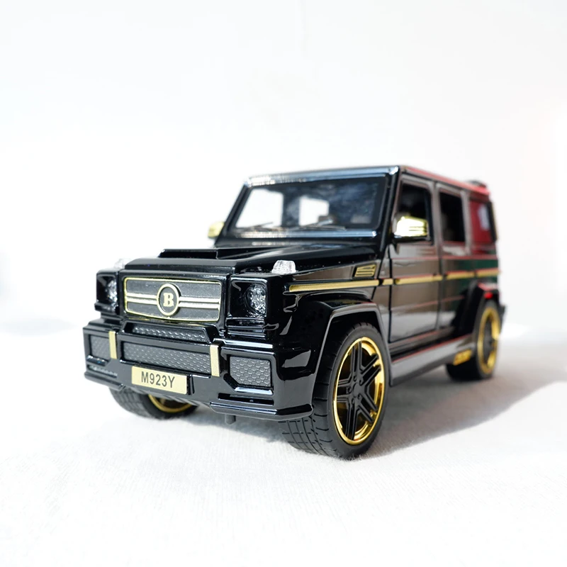 

1:24 Scale Diecast Toy Car Model G65 Toy Vehicle With Sound Light Pull Back Car Wheels For Collection Kids Gift Free Shipping