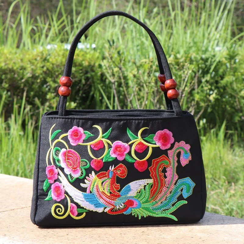 New Fashion Embroidery Women Small handbags National Floral Embroidered Lady Top-handle bags Single-layer Beading Falp Carrier