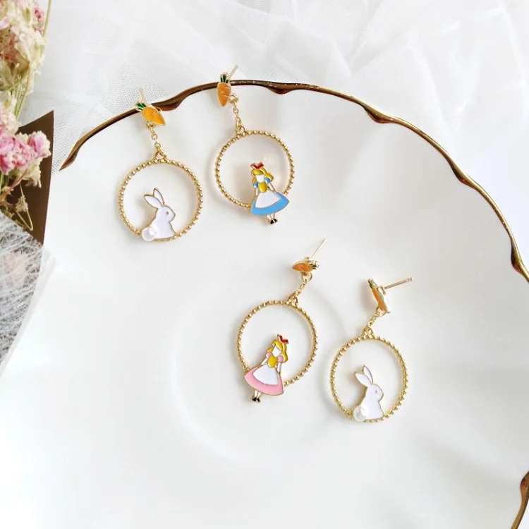 

Headland Japanese Korean Creative Simple Cartoon Animation Ear Stud Bunny Alice Ear Stud Earrings Pierceless Clip-on