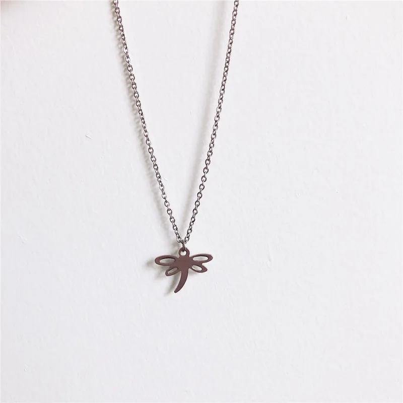 

Fashion Personality Stainless Steel Animal Dragonfly Pendant Necklace Romantic Anniversary Gift Fashion Jewelry for Girlfriend