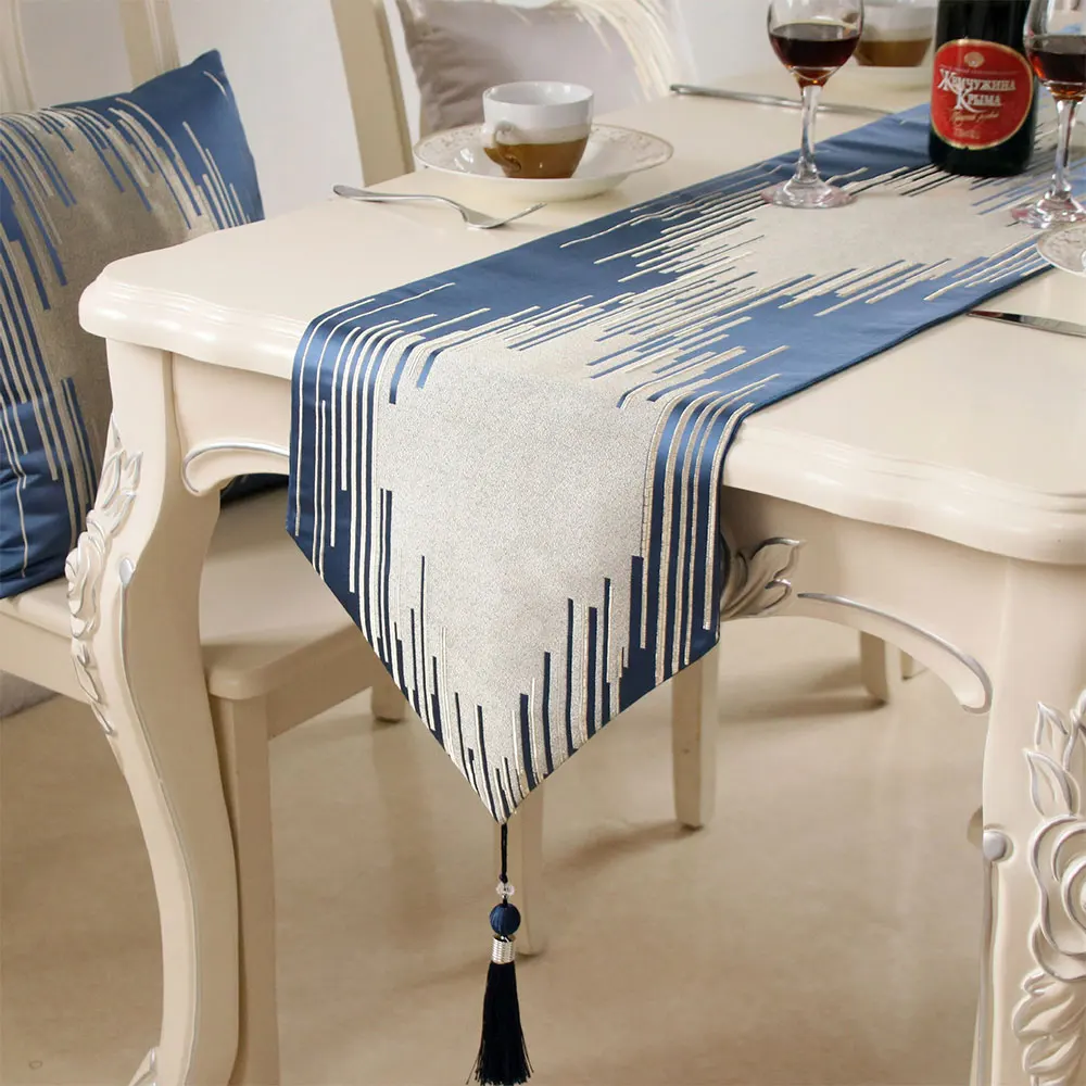 Nordic Style Soft Polyester Table Runner Narrow Tablecloth Coffee Bed Runner With Tassel For