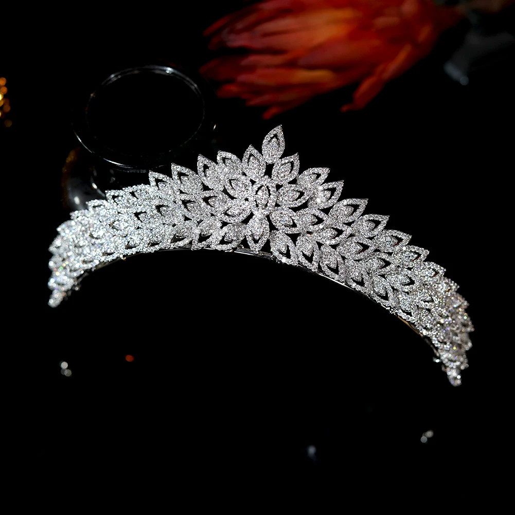 Baroque Gorgeous CZ Bridal Crown Cubic Zirconia Flower Type Tiaras Retro Crystal Headpieces Women's Wedding Hair Accessories