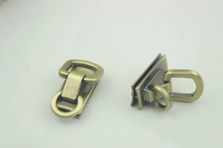 Meetee 2/5pcs D Ring Bag Side Clip Buckles Screw Handbag Chain Handles Connector Bag Hanger DIY Hardware Accessories BD420 - Цвет: brass