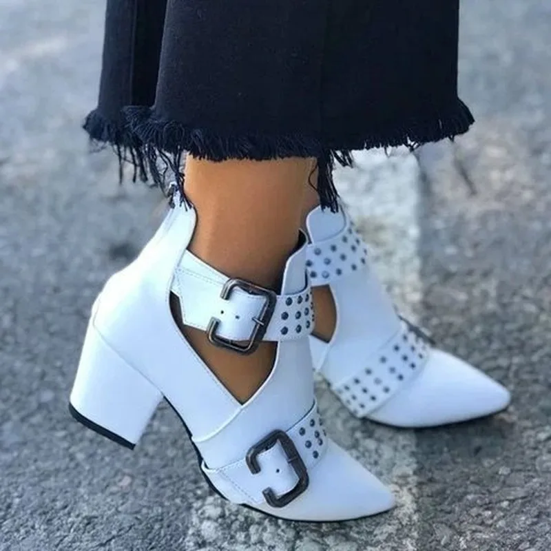2020 Autumn and Winter New Women Boots Thick Heel Pointed Belt Buckle Rivet Martin Boots Women's Short Boots Women's Shoes