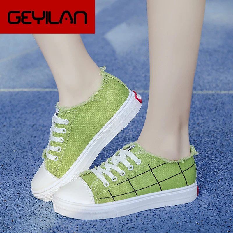 Women Vulcanized Shoes Student Autumn New Retro Canvas Shoes Flat Fashion Trend Comfortable Shoes Women  U12-70