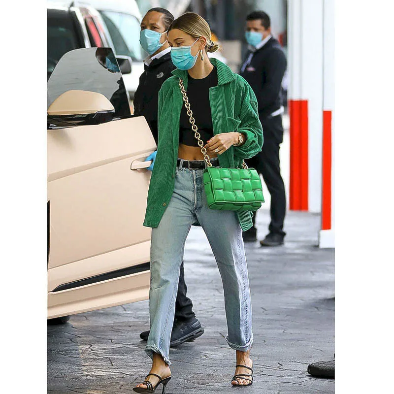 20327775056_2000497330