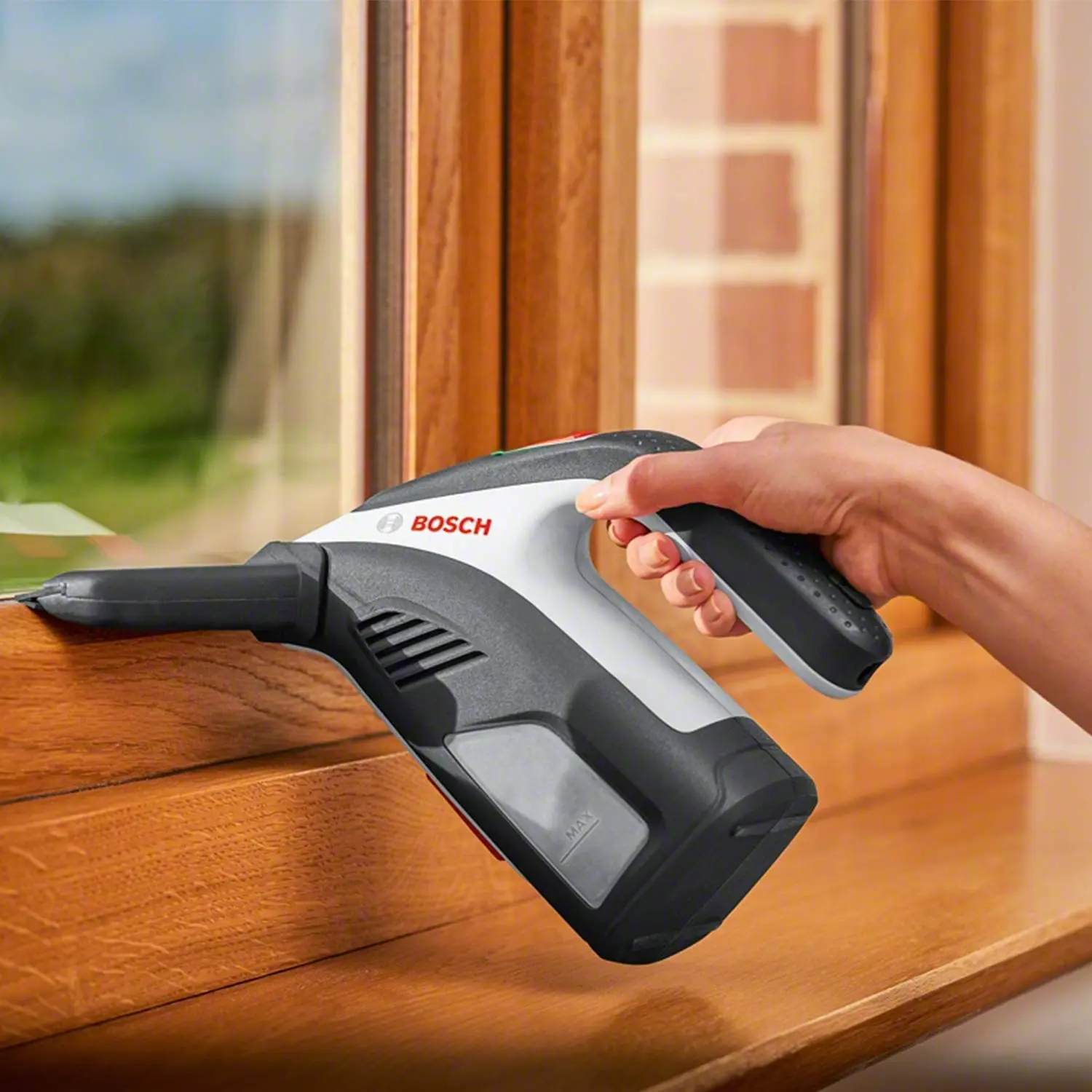 Bosch Cordless Window Vacuum Cleaner 