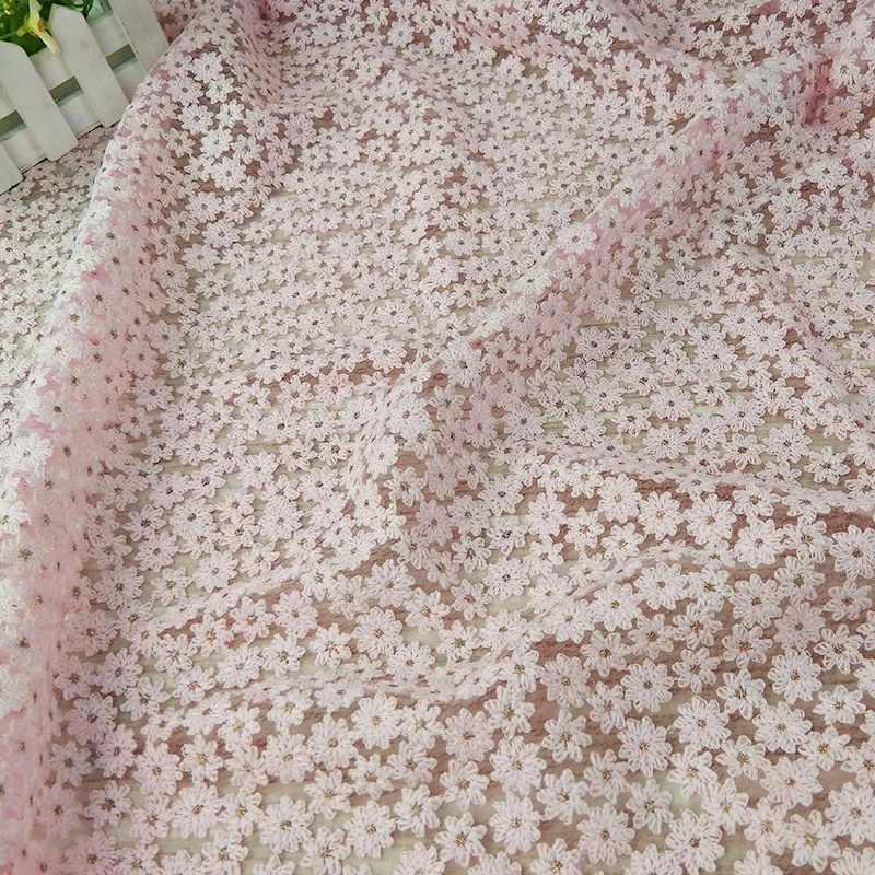 Tissu de dentelle brodée de chrysanthème blanc et rose doux, robe, jupe de mariage, tissu de maille, au mètre