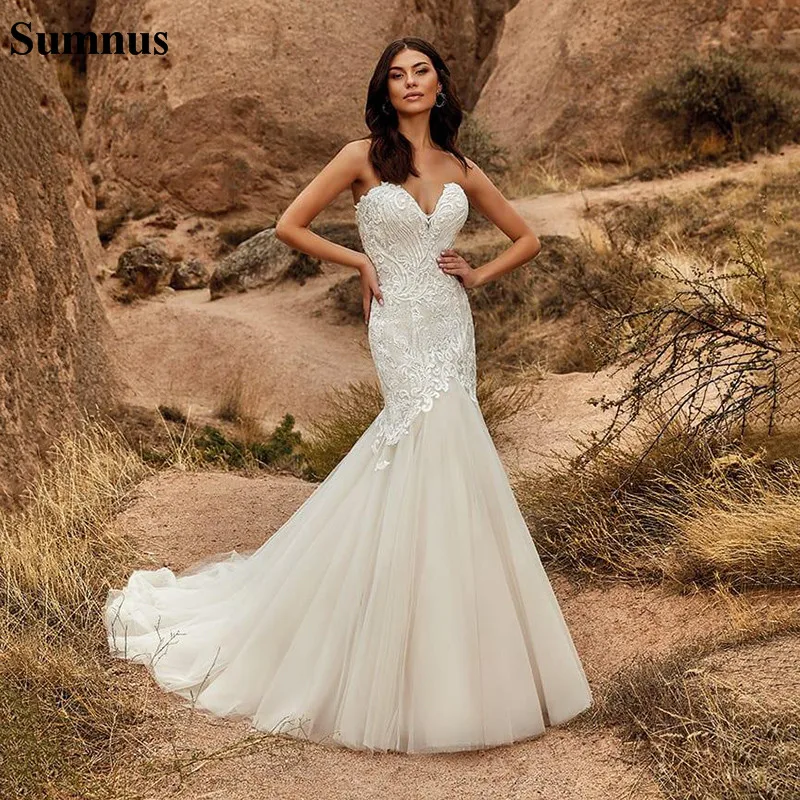 

Sumnus Mermaid Wedding Dresses 2020 Lace Appliqued Sweetheart Button Back Mermaid Bridal Dress Sweep Train Custom Made