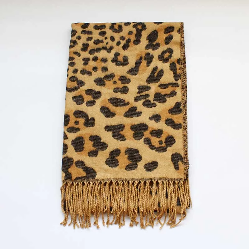 Leopard Женские леопардовые шарфы с кисточками женские зимние теплые накидки мягкие прямоугольные шали светло-коричневый жаккард обертывания женский длинный шарф - Цвет: Leopard
