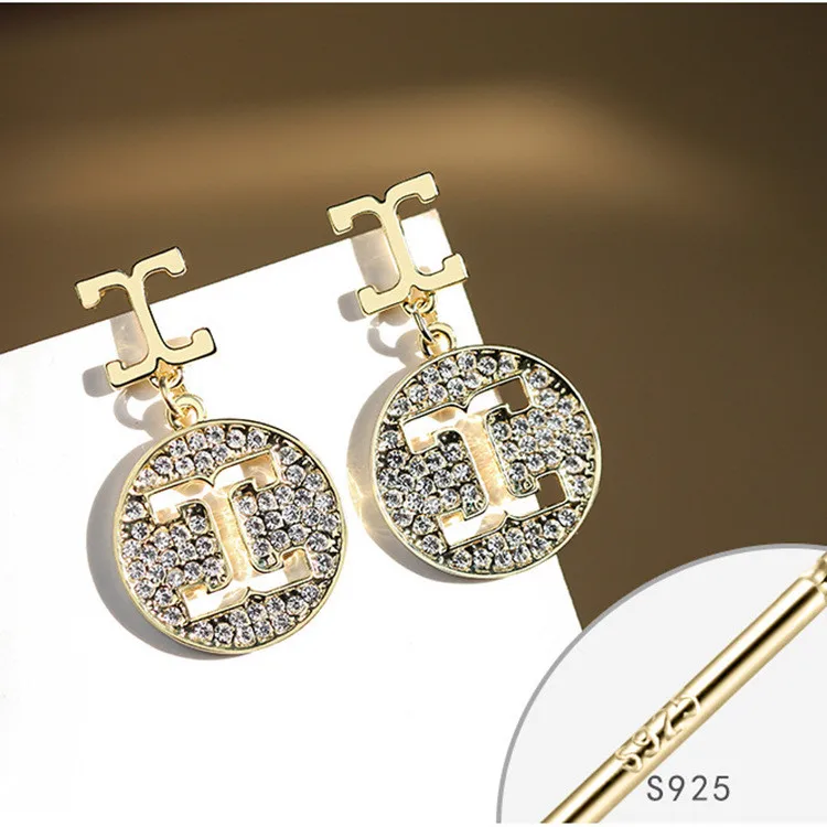 15164313195_1626211359