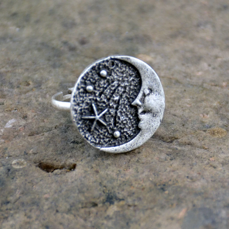 

50pcs Vintage Moon Sun Woman Joint Ring Gift