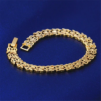 

Classic Golden bracelet temperament for men and women