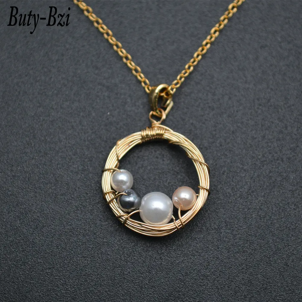 

Natural Pearl Copper Wire Wrapped Circle Shape Gold Color Unique Pendant Necklace Women Party Fashionable Jewelry Gift