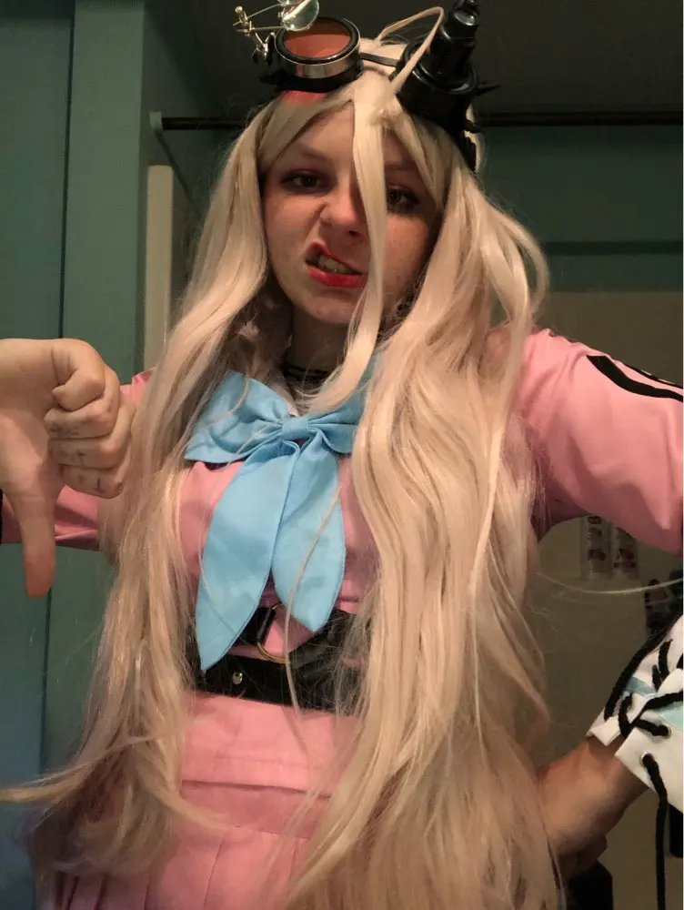 U0e7024c067f2499a9373238da73ed905v