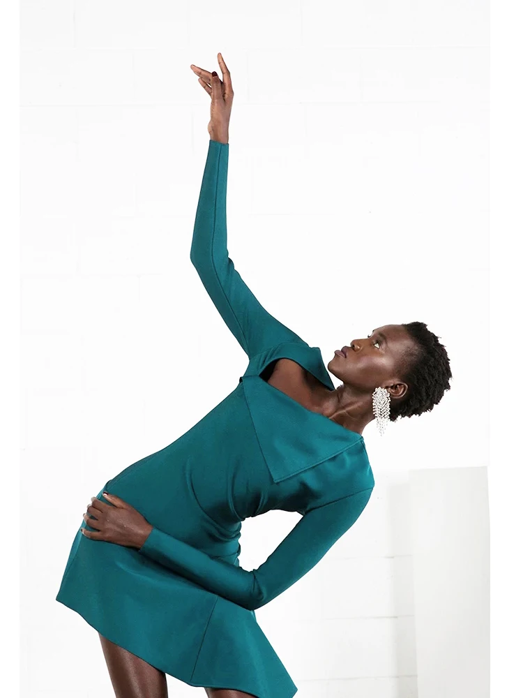 Lange Mouwen V-hals Zwart Sexy Vrouwen Asymmetrie Jurk Elegante Nachtclub Bandage Rayon Celebrity Dress Top Kwaliteit Lange Mouwen V-hals Zwart Sexy Vrouwen Asymmetrie Jurk Elegante Nachtclub Bandage Rayon Celebrity Dress Top Kwaliteit