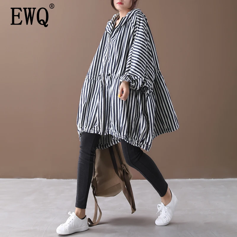 [EWQ] осеннее Новое Стильное Свободное пальто с длинными рукавами в Вертикальную Полоску и капюшоном AF889