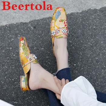 

Silk Surface Women's Slippers Low Heels Embroider Chaussures Femme Square Toe Retro Shoes Women Beads Outdoor New Ladies Shoes