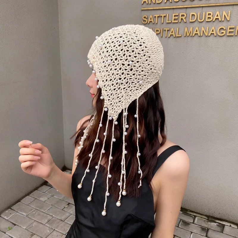 Bonnet Vintage Tricoté Avec Perles Et Pompons - Accessoire Mariée Ou Événement, Taille Unique 18x21 Cm