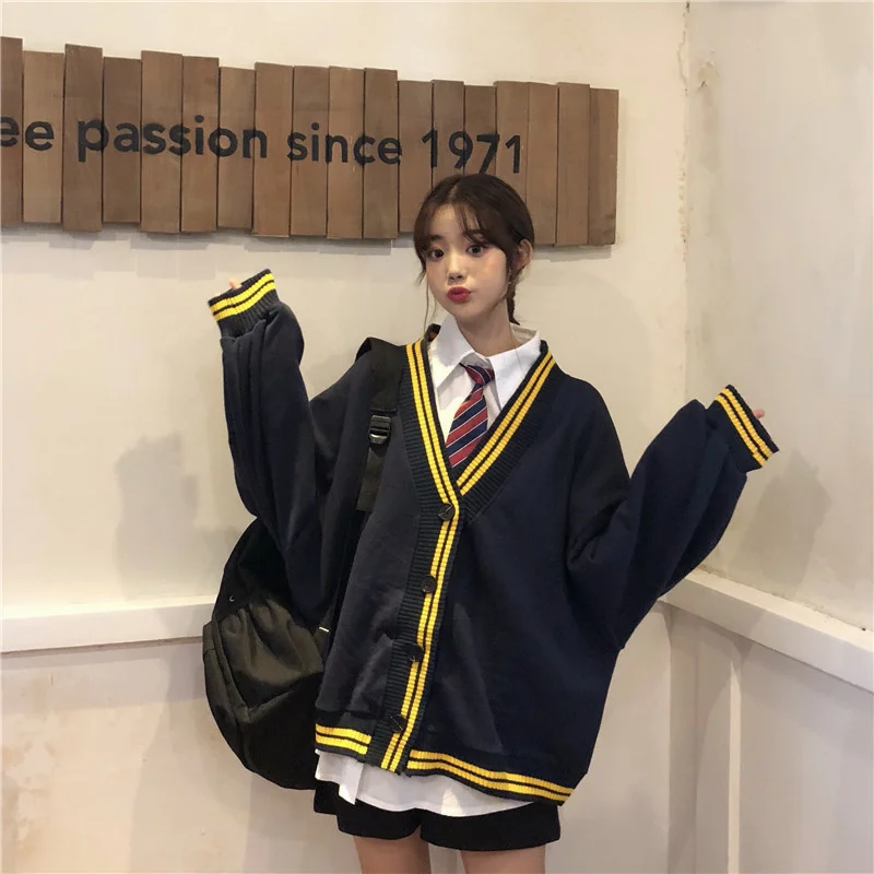 Thread V-neck Embroidery Fleece-Lined Thickened |