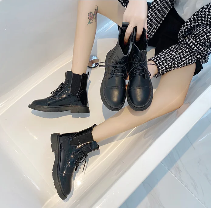 Women's Top Quality Ankle Bota 2020 Winter New Style Wholesale Price Flatform Light Lace-Up Casual Keep Warm Female Martin Boots