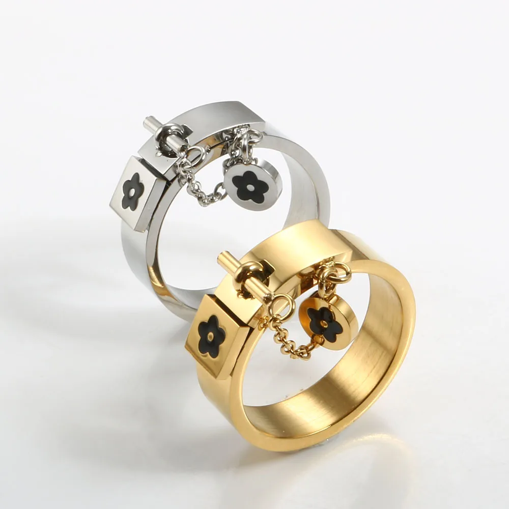 Anillo de acero inoxidable chapado en oro de lujo para mujer y niña, abalorio floral de la suerte, regalo de joyería, anillos de dedo del fiesta de boda