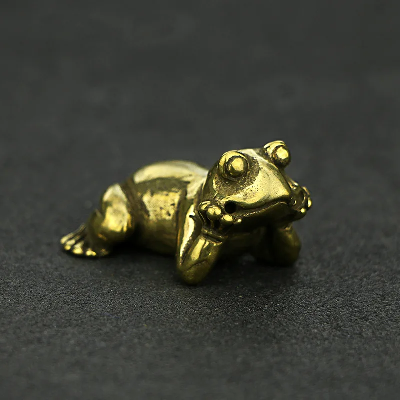 

Creative Antique Copperware Brass Frog For Home Decoration Office Desk Figurines Tea Pet Retro Ornaments Metal Crafts Miniatures