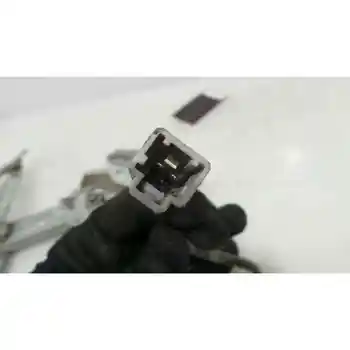 

14K4F WINDOW LIFTER FRONT RIGHT MG ROVER 400 SERIES (RT)