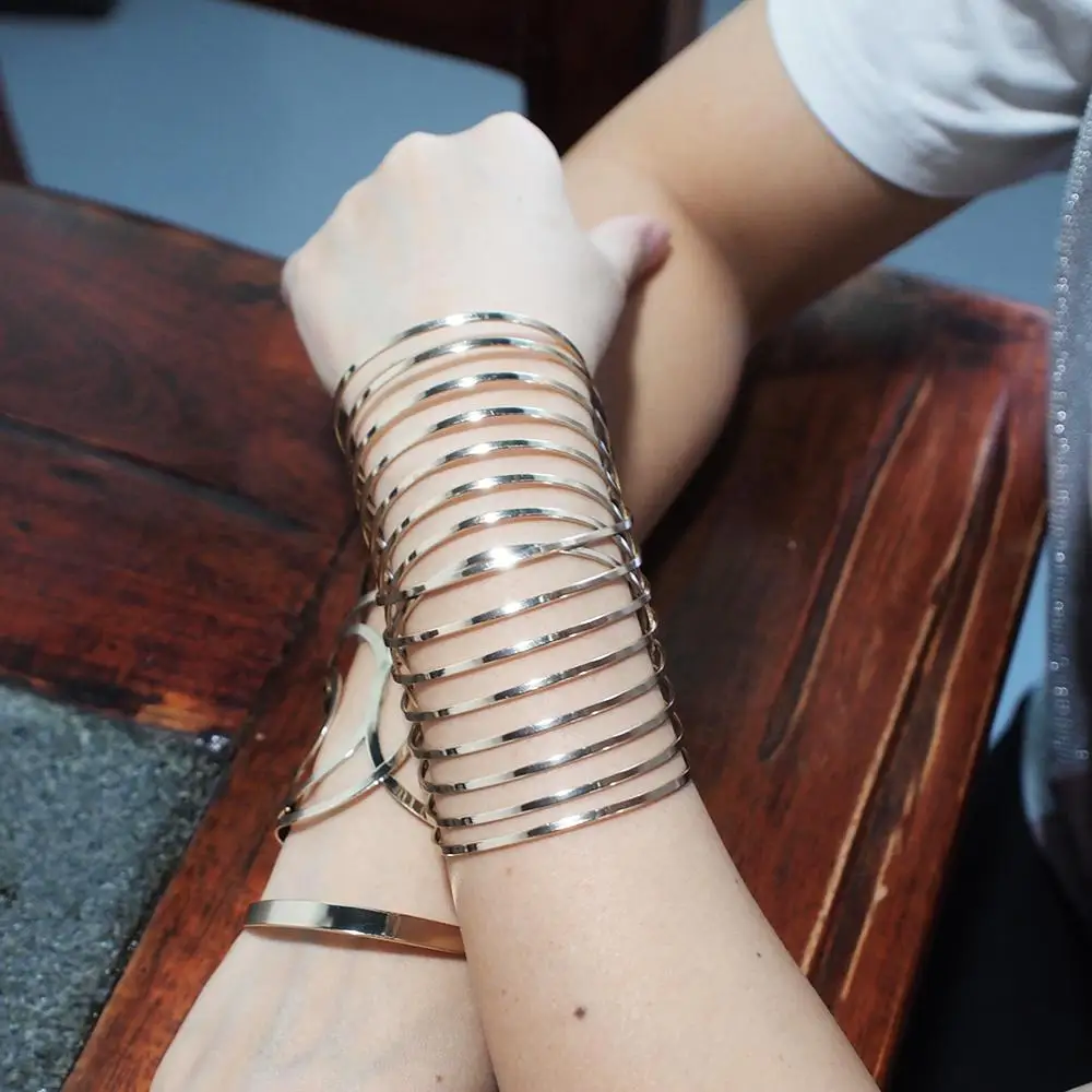 

Metal Wave Pattern Statement Bangles Bracelets Jewelry Alloy Geometric Cuff Bracelets For Women Accessories Hot sale