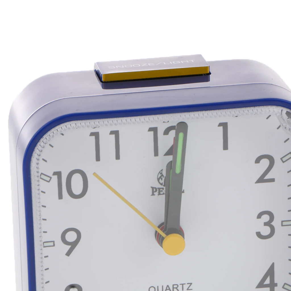 Battery Operated Travel Alarm Clock,Lighted On Demand And Snooze, Analog Desktop Quartz Alarm Clock