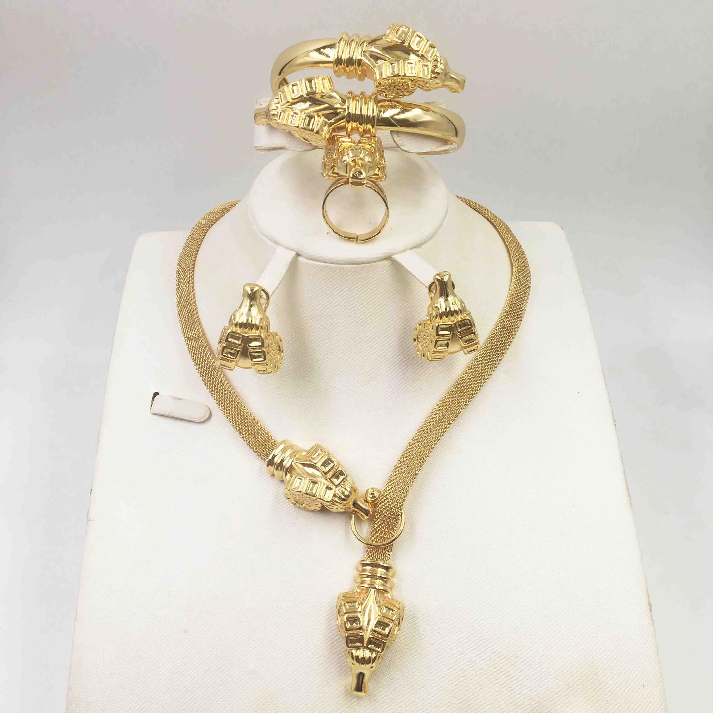 Wholesale new dubai gold jewelry women's fashion necklace boutique jewelry set wedding necklace