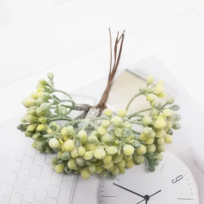 6 шт. Stamen фрукты Искусственные Рождественские цветы для украшения свадьбы diy ВЕНОК ручная вышивка подарок коробка искусственный цветок для альбомов - Цвет: Светло-желтый