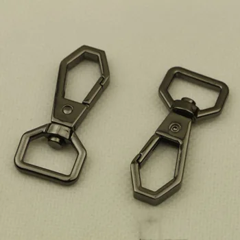 

2PCS Metal Polygonal Spring Gate Clasp Clip Pet Leash Bag Strap Hook Buckle
