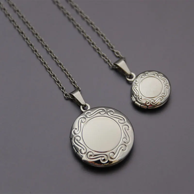 a set platinum color 1 шт. крошечная Выгравированная круглая фоторамка кулон с геометрическим узором плавающий медальон ожерелья для женщин дети мода мемориальные украшения - Окраска металла: a set platinum color