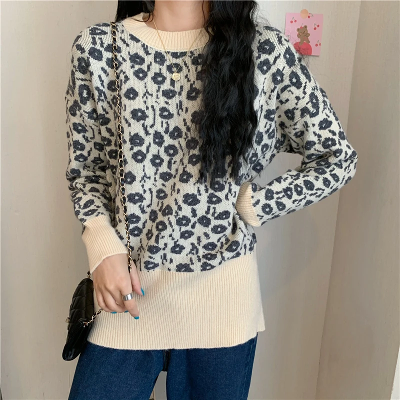 

Small Floral Print Knitted Sweater Women Retro Casual O-Neck Pullover Jumper Fall Winter Lady Long Hem Cute Knitwear Sweater Top