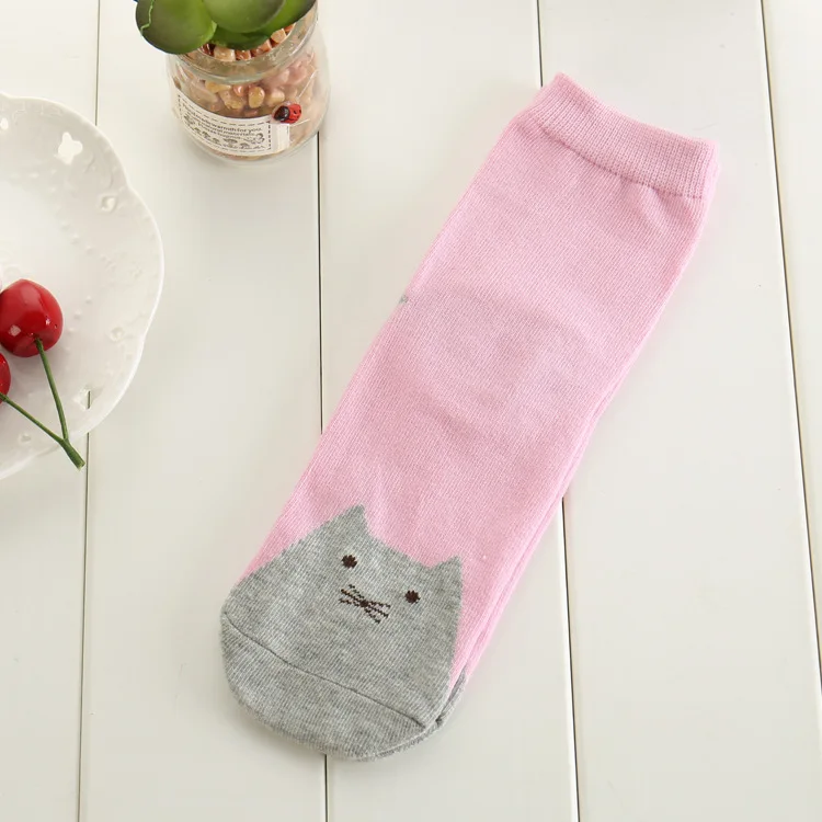 Korean version of autumn and winter models cute socks straight cat combed cotton socks candy color cotton socks - Цвет: 02