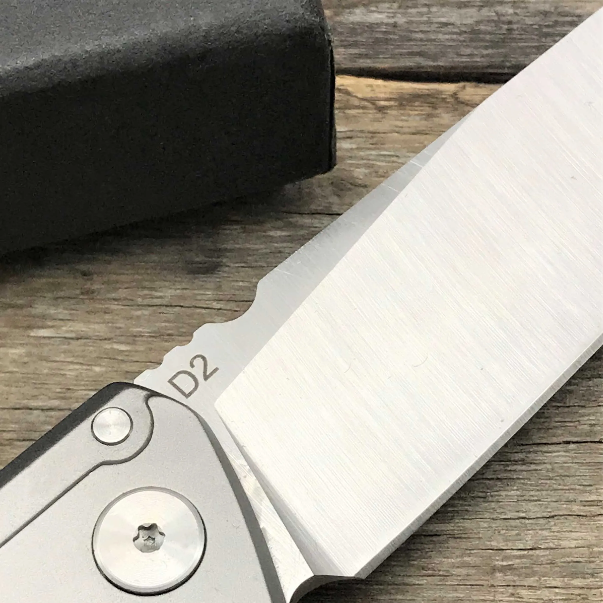 LDT Buster Folding Knife D2 Blade Steel/G10 Handle Ball Bearing Tactical Survival Knife Camping Outdoor Hunting Knives Tool
