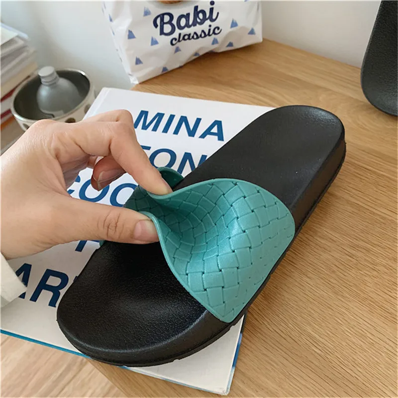 Home Slippers Female Indoor Slippers Beach Flip flops Comfortable Soft Beautiful Outdoor Slippers Shoes Guest Flip flops