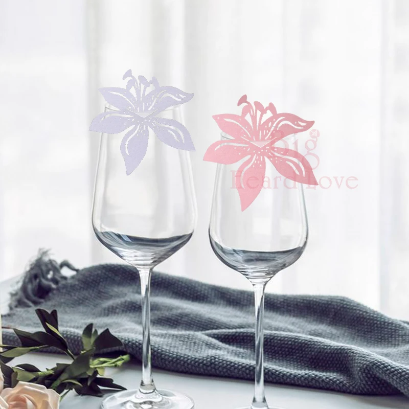 

25pcs/lots Flower Laser Cut Paper Place Card Wine Glass Cup Paper Card Wedding Decoration Wedding Favors And Gifts Party Supply