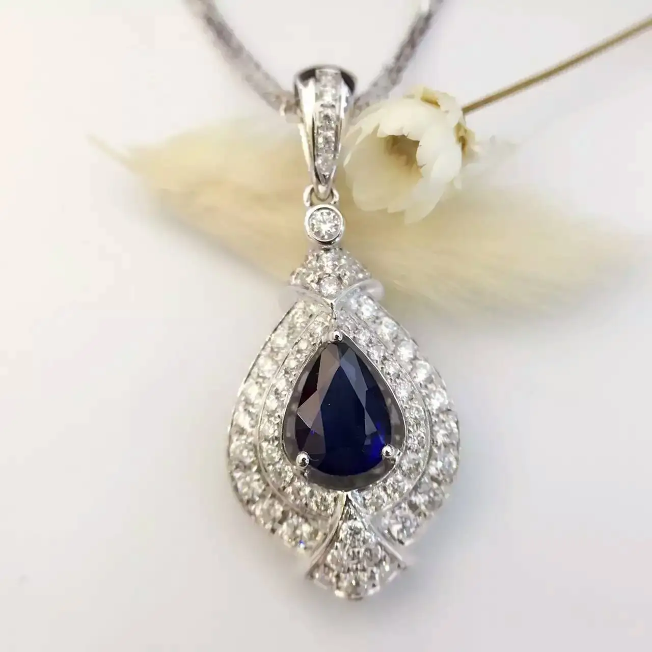 0.68ct+ 0.42ct 18K белое золото натуральный сапфир и кулон ожерелье с бриллиантами инкрустированные завод прямые поставки ювелирные изделия