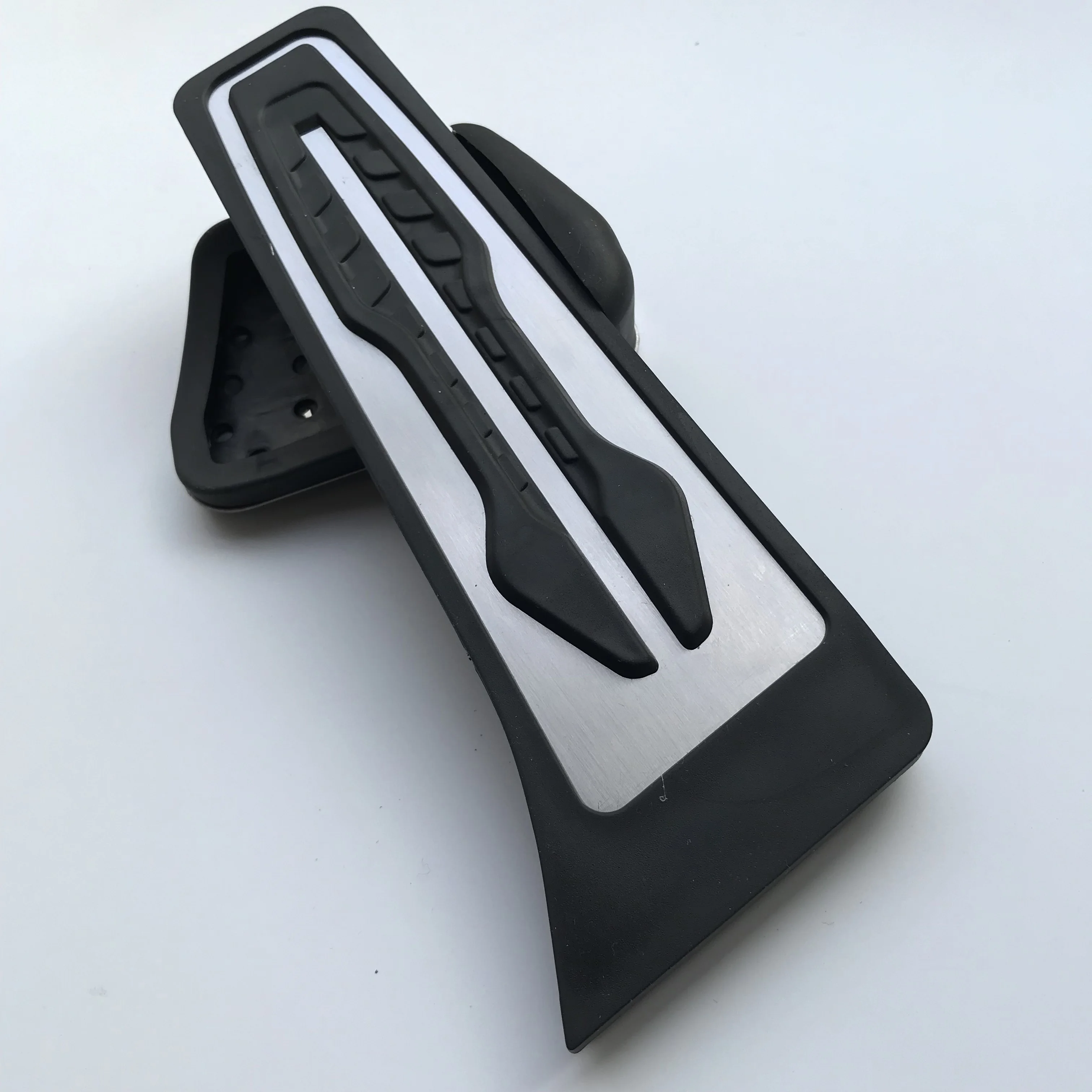 BMW 5/6/7シリーズ Z4 X3 5GT ペダル カバー アルミF10 F11 F18 F01 F02 F25 専用ペダル アクセ ル ブレーキ フットレスト