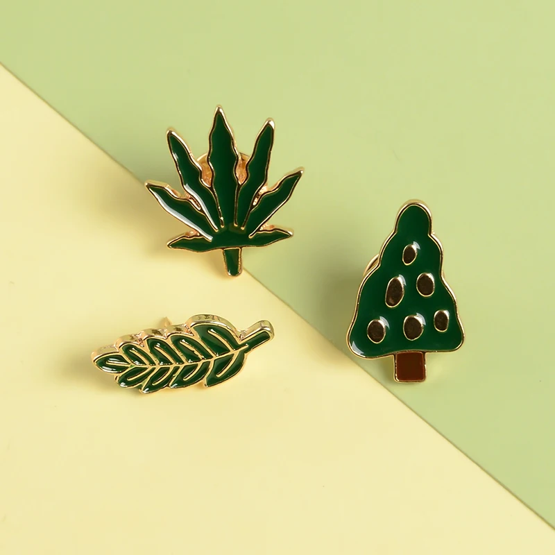 

Tree Leaf pins Dark Green Pine Maple leaf Palm leaf Brooches Badges Backpack Enamel pins Gift For Friends Jewelry wholesale