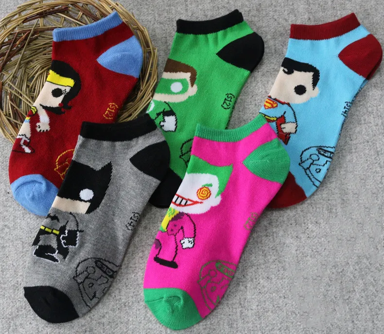 Hot sale! men socks cotton superman spiderman captain america avenge men's and male black short sock colorful funny cartoon sock